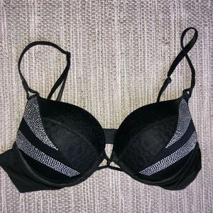 VS Bombshell Plunge